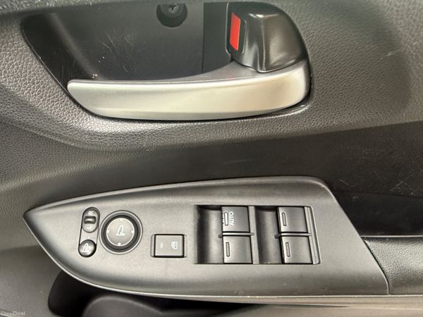 2016 Honda Fit 1.5 Hybrid Automatic,41K Miles 381598272