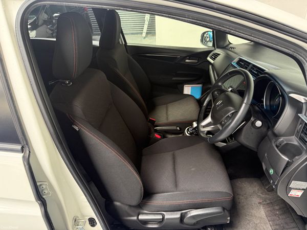 Honda Fit 2015 381598698