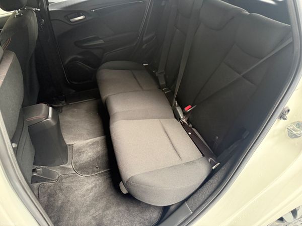 Honda Fit 2015 381598704