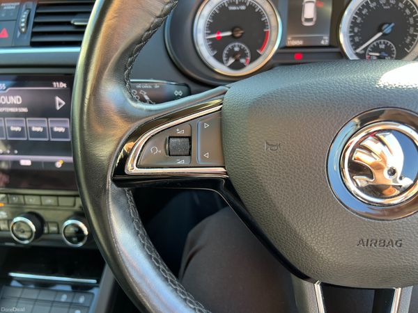 2018 (182) Skoda Octavia SE L 1.6 TDI - Estate 381507578