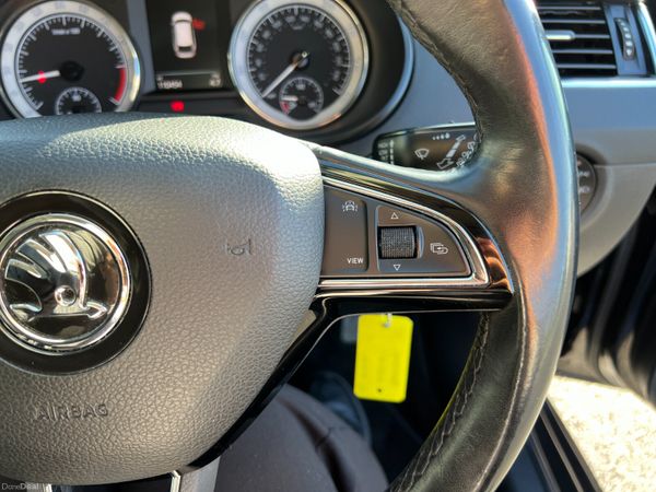 2018 (182) Skoda Octavia SE L 1.6 TDI - Estate 381507580