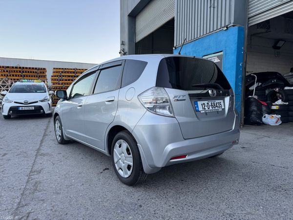 2012 Honda fit hybrid Automatic 381508700