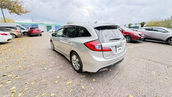 Honda Jade1.5 Hybrid Auto 6 SEATER 2015 381520330