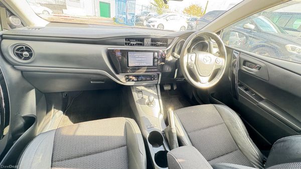 Toyota Auris 1.8 Hybrid 2016 381524106