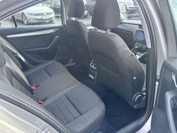 2017 Skoda Octavia 1.0L TSI AUTOMATIC 381687378