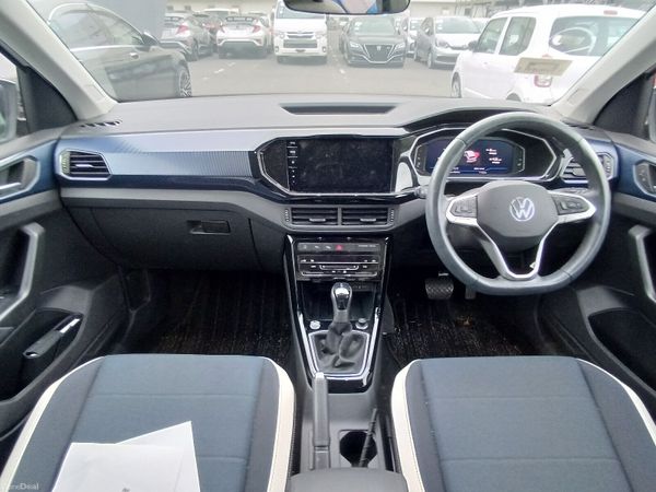 2023 VW T-CROSS Pear white 381692528