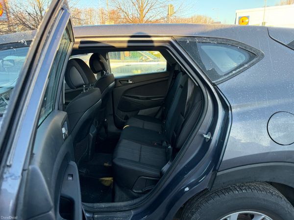 Hyundai Tucson 2016 tax and nct low miles 381699472