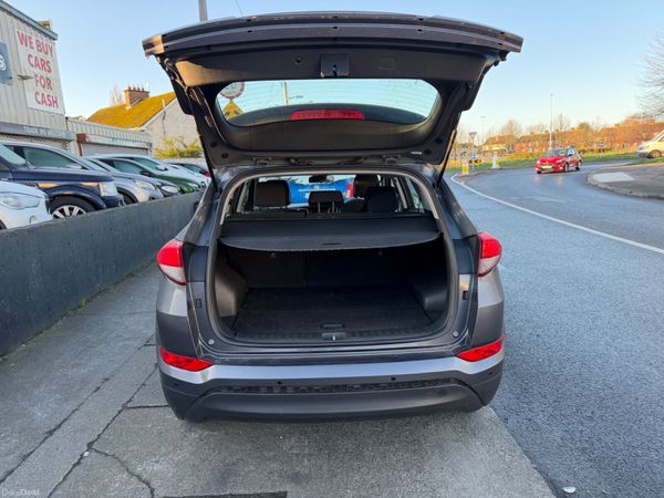 Hyundai Tucson 2016 tax and nct low miles 381699510