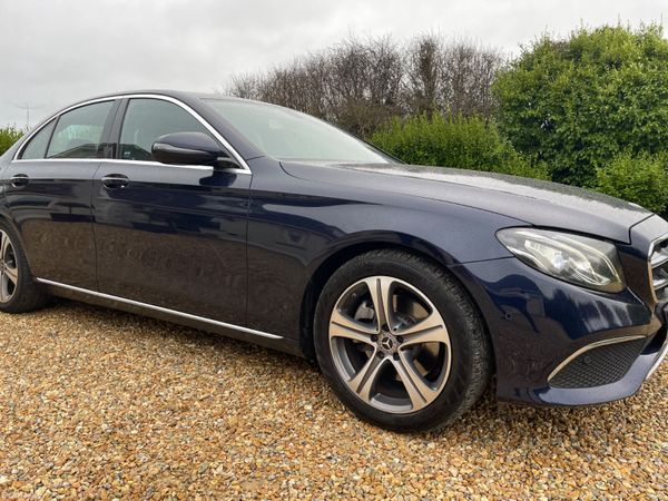 Mercedes-Benz E-Class 2019 381624838