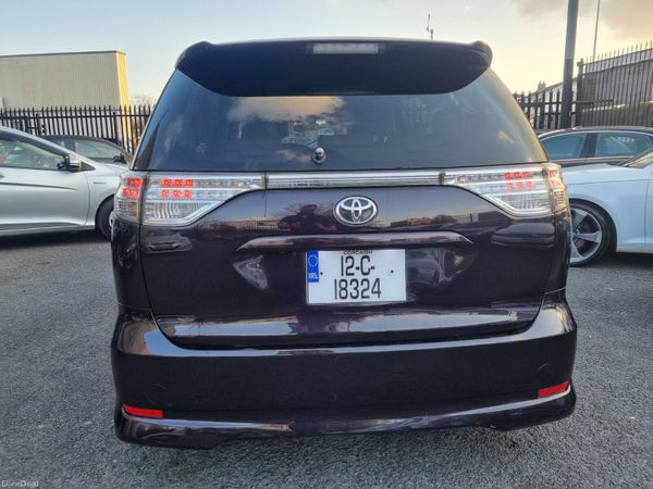 Toyota Estima 2012 381630310