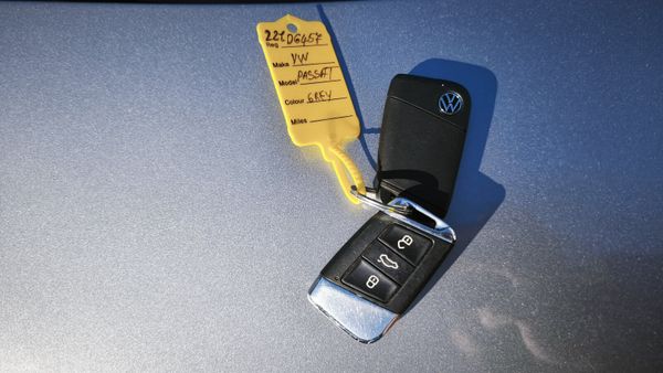 2022 Volkswagen Passat 1 Warranty AA Aprroved 381742270