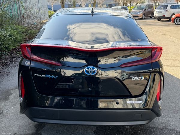 Toyota Prius PHEV Automatic 381753974