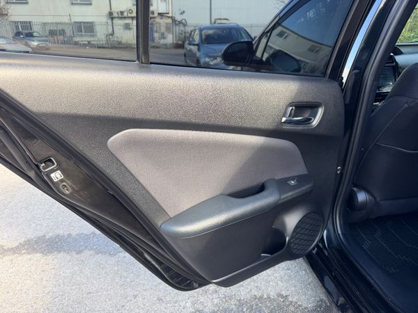 Toyota Prius PHEV Automatic 381754170