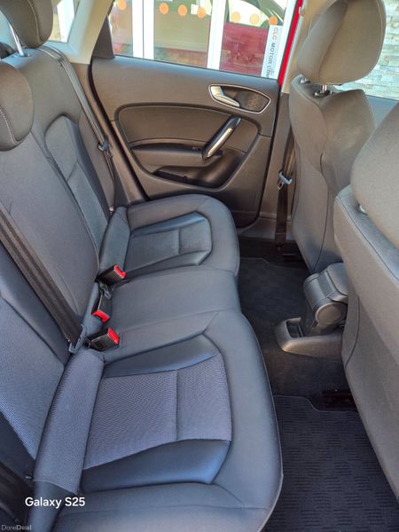 172 AUD1 A1 1.0TSI 381764592