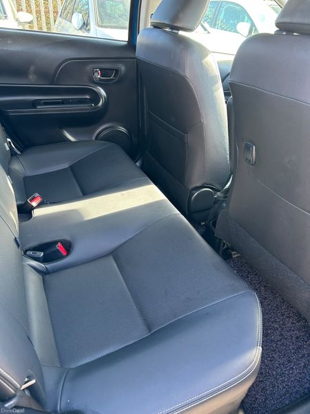 Toyota Aqua Leather Spec cruise control 381772406