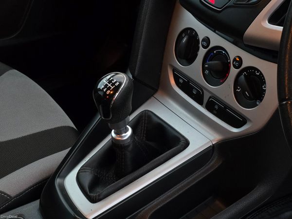 131 Ford Focus 1.6 TDCI ZETEC 381777622