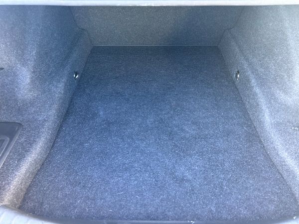 2017 BMW 520D SE AUTO CREAM LEATHER 381784206