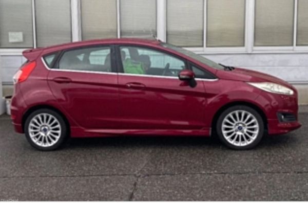 2014 Ford Fiesta 1.0 Petrol Automatic 381784480