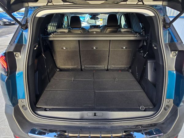 PEUGEOT 5008 HIGH SPEC ALLURE NEW MODEL 7SEATER 381789024