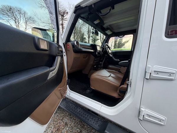 Jeep Wrangler 2014 381794388