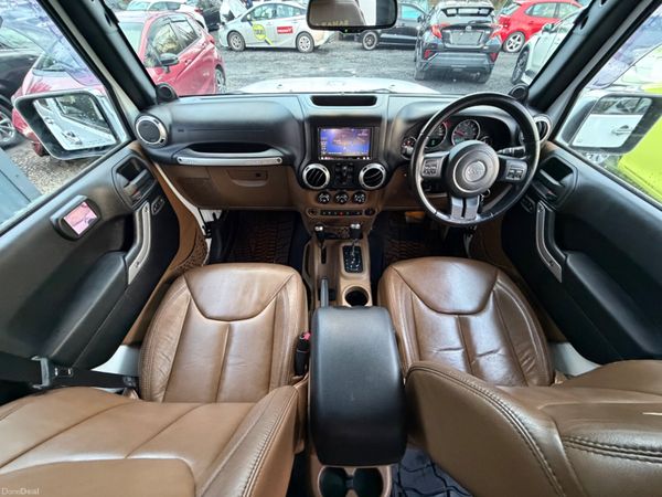 Jeep Wrangler 2014 381794392