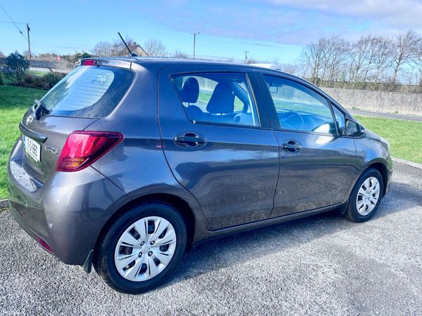Toyota Yaris 2017 1.0 L petrol LOW KMS 381711800