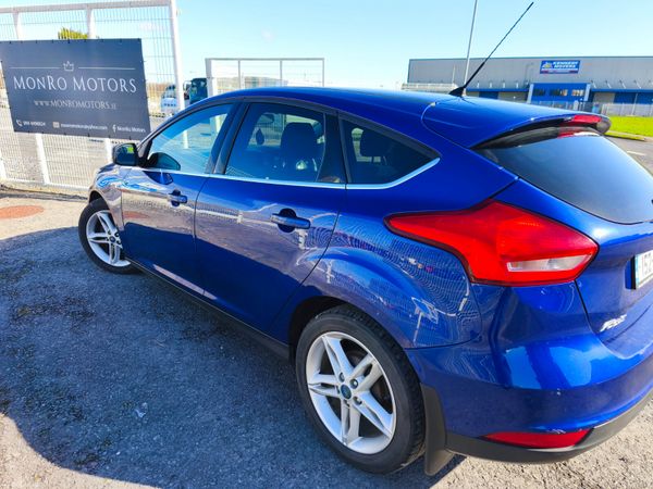 Ford Focus 1.0 Ecoboost Turbo 100PS Zetec 381716292