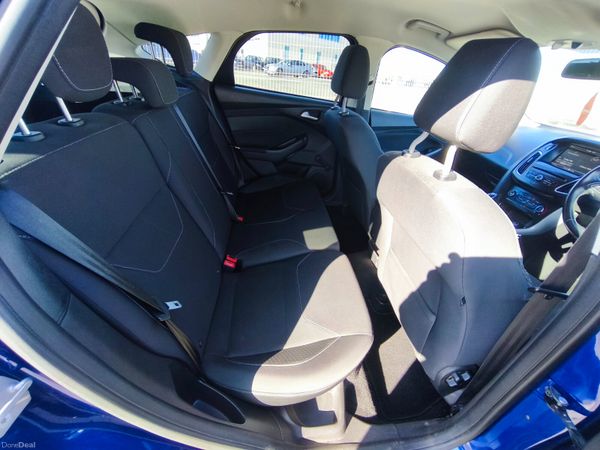 Ford Focus 1.0 Ecoboost Turbo 100PS Zetec 381716300