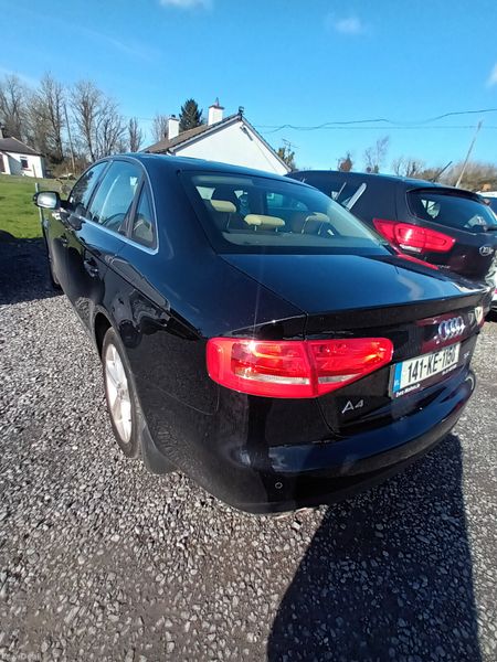 Audi A4 2014 381724184