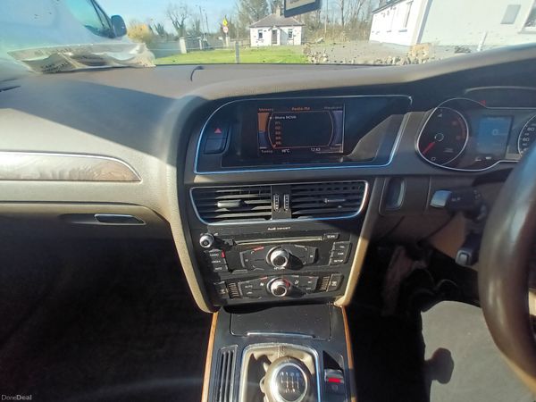Audi A4 2014 381724228