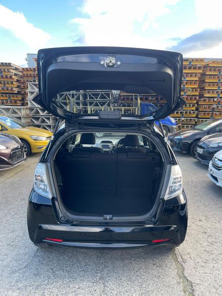 2013 Honda Fit Hybrid Automatic 381850920