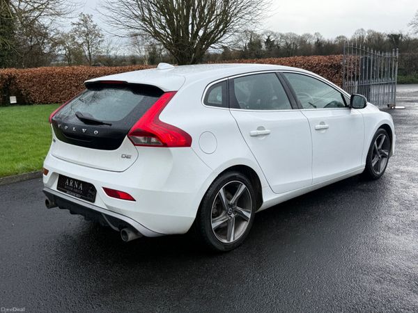 2014 Volvo V40 R-Design 381857392