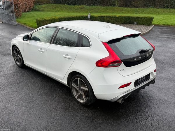 2014 Volvo V40 R-Design 381858176