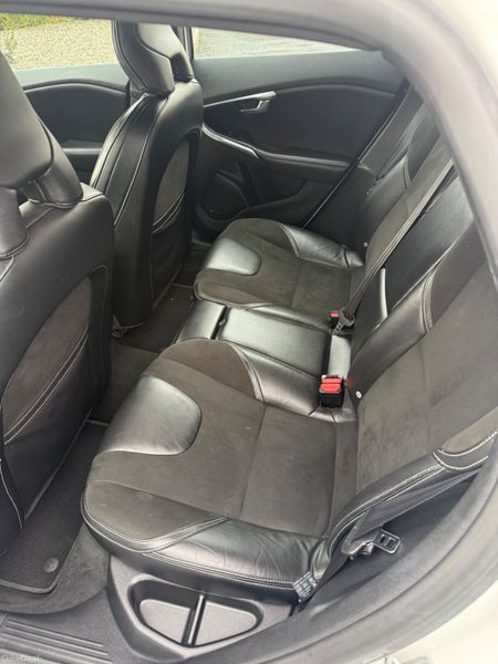 2014 Volvo V40 R-Design 381860076