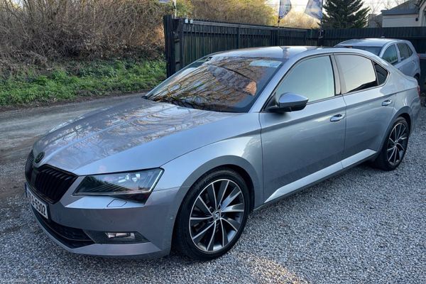 2016 Skoda Superb | Laurin & Klement | 2.0 TDI | 381866594