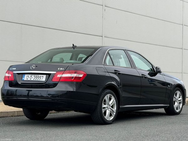 Mercedes-Benz E200CDI Exclusive 381802308