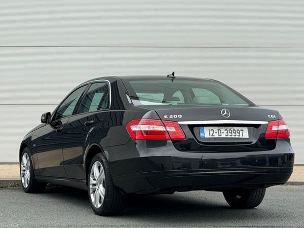 Mercedes-Benz E200CDI Exclusive 381802324