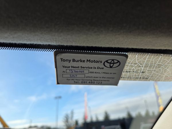 Toyota Yaris 2019 381810352