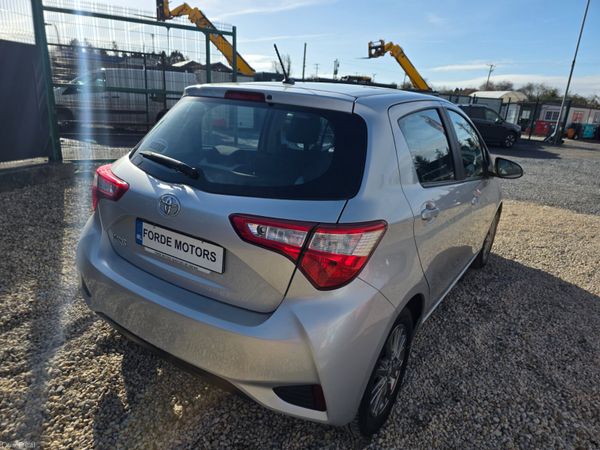 Toyota Yaris 2019 381810328