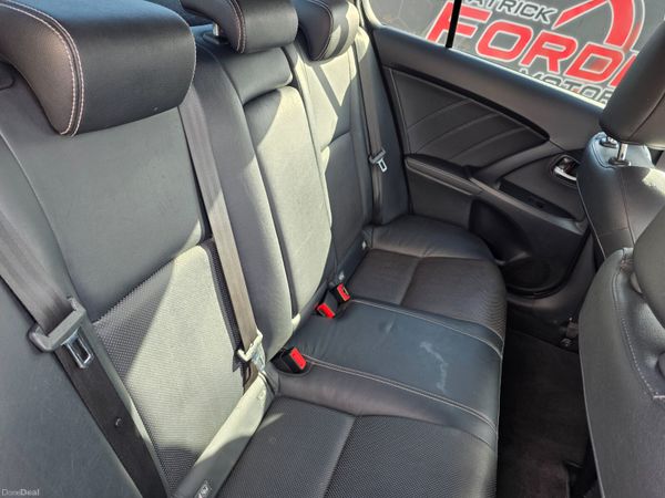 Toyota Avensis 2017 381811830