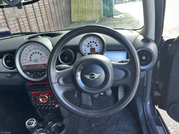 Mini One 2011, new Nct , spotless 381813972