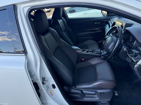 2017 Toyota C-HR 1.8 Hybrid Automatic,Top Specs 381814680