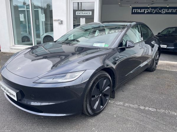 Tesla Model 3 2025 381964826