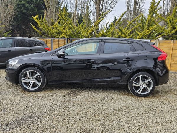 Volvo V40 D4 2.0 DIESEL AUTO NEW NCT 02/28 381968904