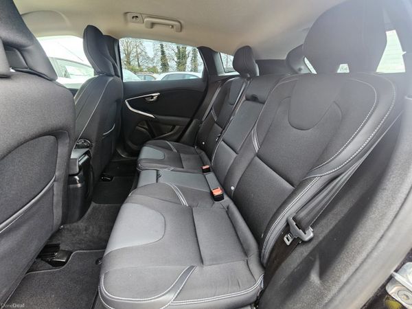 Volvo V40 D4 2.0 DIESEL AUTO NEW NCT 02/28 381968926