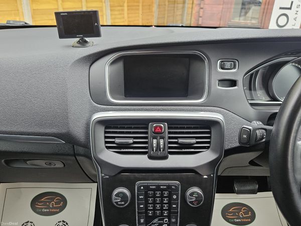 Volvo V40 D4 2.0 DIESEL AUTO NEW NCT 02/28 381968938