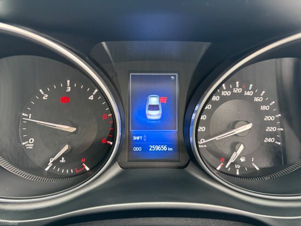 2017 Toyota Avensis SOL 381970904