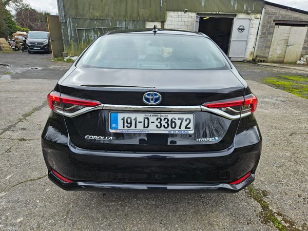 Toyota Corolla 2019 1.8 hybrid only 81klm 381975784