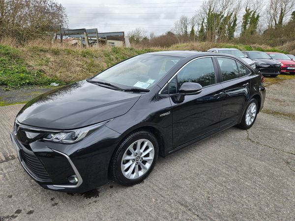 Toyota Corolla 2019 1.8 hybrid only 81klm 381975808