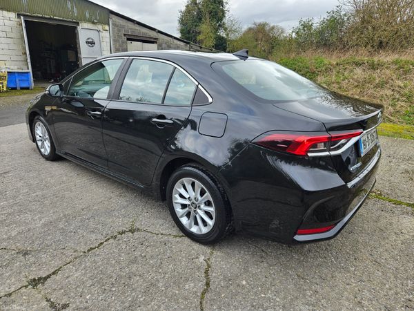 Toyota Corolla 2019 1.8 hybrid only 81klm 381975810